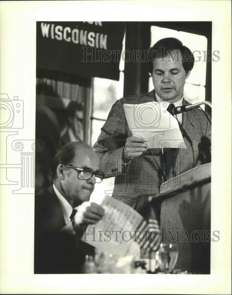 1980 Press Photo Senator Gaylord Nelson (left) and Robert Kasten - mjb69095 - Historic Images
