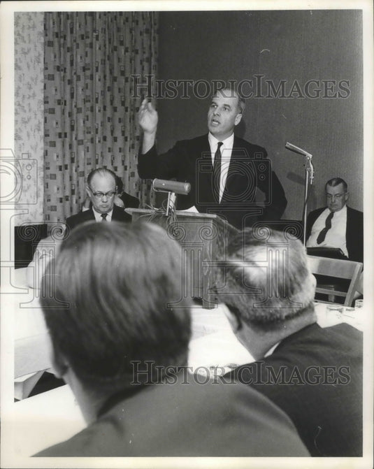 1962 Press Photo Gaylord Nelson and other groups at the Ambassador Hotel - Historic Images