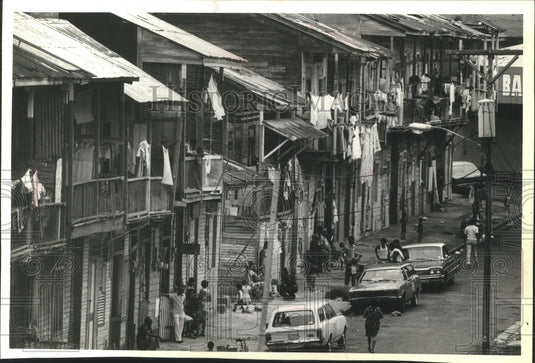 1980 Press Photo Poverty-stricken district's housing in Panama - mjb69354 - Historic Images
