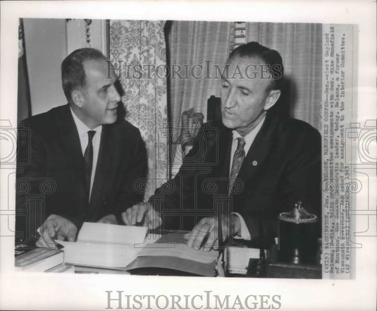 1963 Press Photo Wisconsin Sen. Gaylord Nelson with Montana Sen. Mike Mansfield - Historic Images