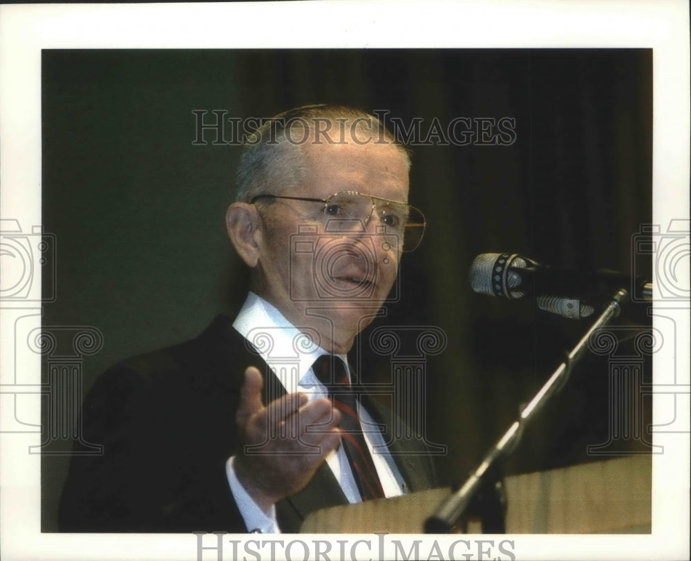 1993 Ross Perot Visits Waukesha County Expo Center - Historic Images