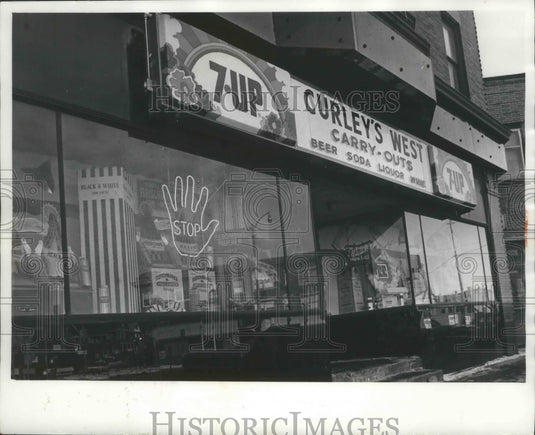 1973 Press Photo Curley's West 2713 West Fond du Lac Avenue Milwaukee, Wisconsin - Historic Images
