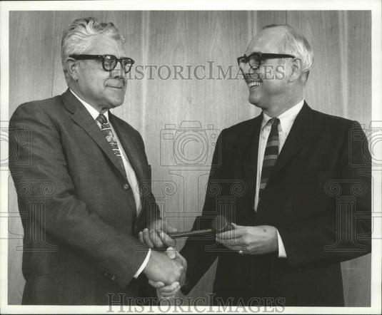 1969 Press Photo Dr. James W. Nelson, president of University of Wisconsin - Historic Images