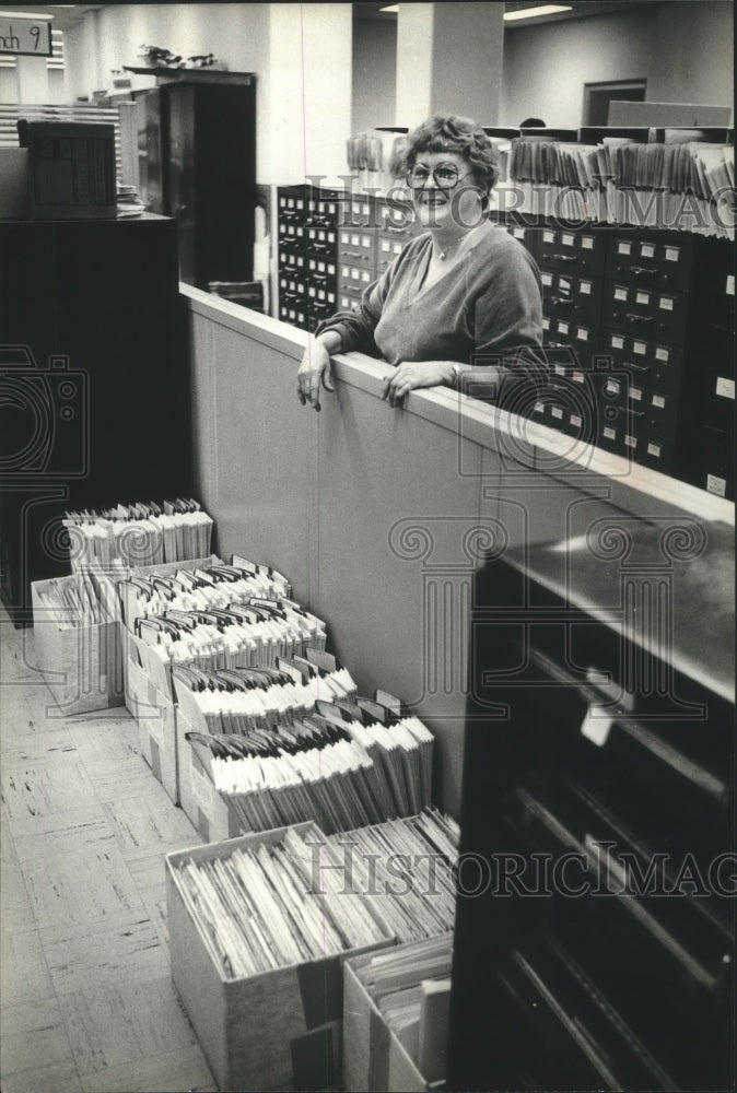 1980 Virginia Hunkins, Waukesha County Courthouse, Clerk of Courts - Historic Images