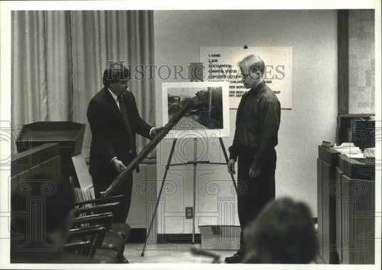 1993 Press Photo Wisconsin's David Newbury & his attorney during murder trial - Historic Images