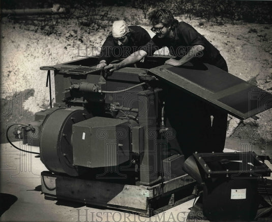 1989 Daniel Francis and Robert Stewart, No Dus machine, Muskego-Historic Images