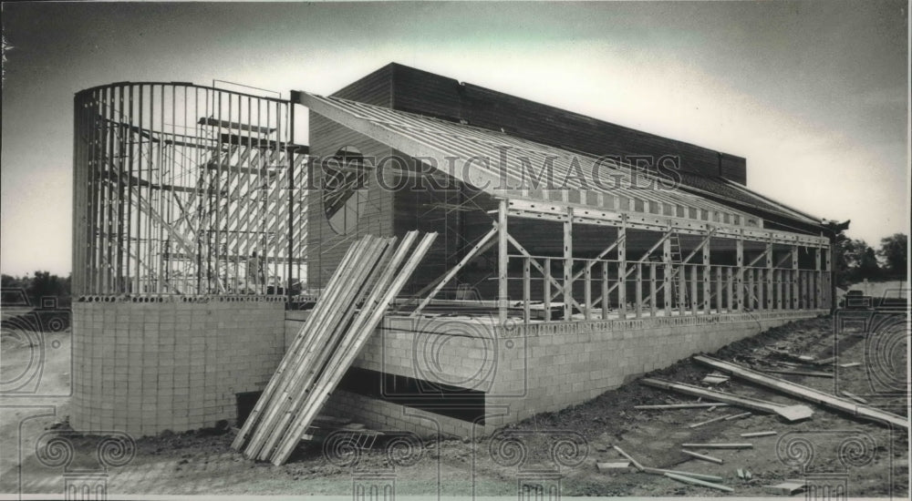 1988 Press Photo New Berlin addition to St. Elizabeth Ann Seton Catholic Church - Historic Images