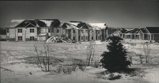 1989 New apartment construction Fountain Square New Berlin Wisconsin - Historic Images