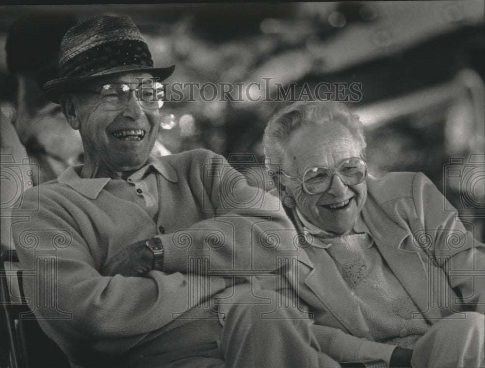 1992 Earl and Ann Muehlberg of Waubeka, Wisconsin-Historic Images