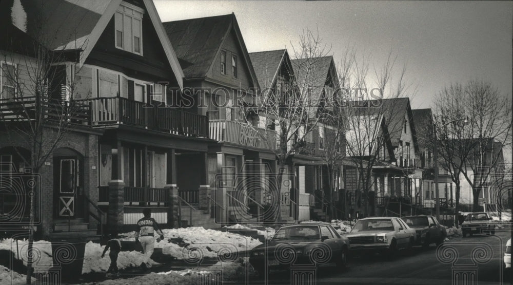 1990 Press Photo Metcalfe Park Multiple Family Houses, Milwaukee Neighborhood - Historic Images