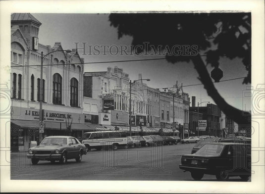 1983 Wisconsin Avenue in downtown Neenah, Wisconsin-Historic Images