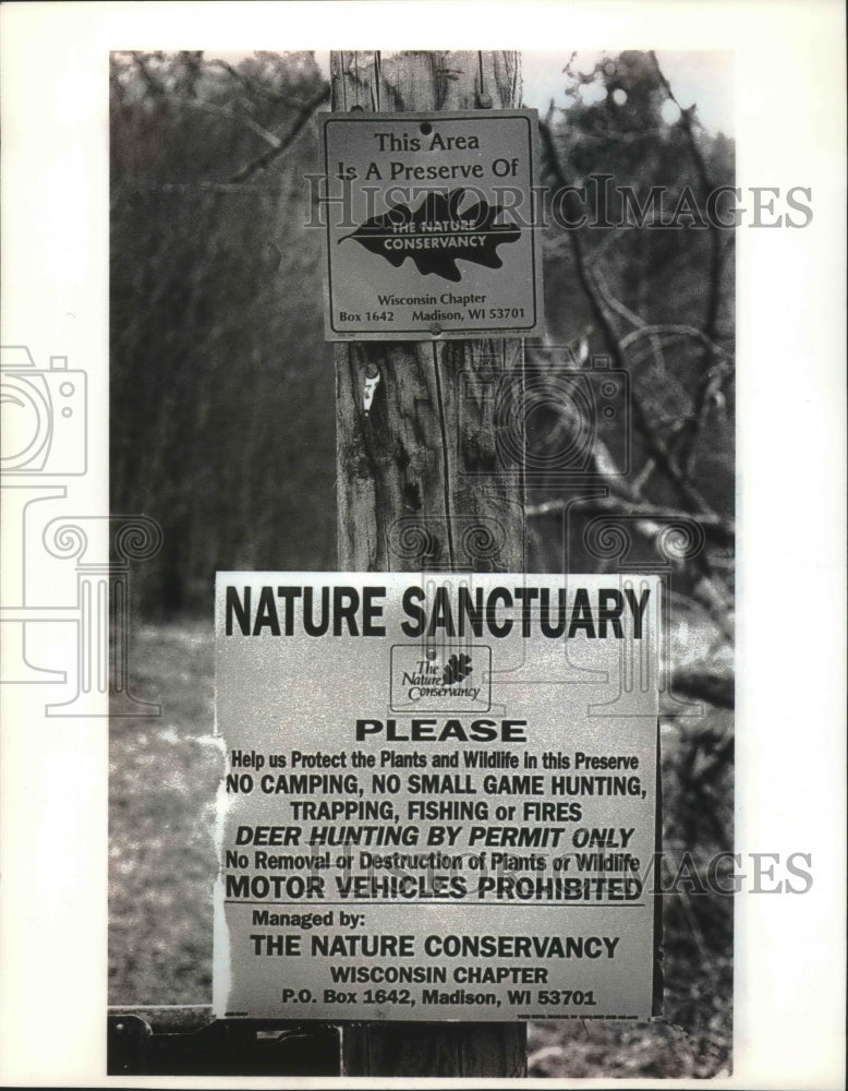 1994 Sign at Baraboo Hills Preserve, Wisconsin - Historic Images