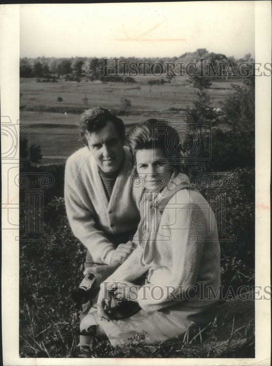 1972 Press Photo Edmund and Jane Muskie at home in Maine - mjb71599 - Historic Images