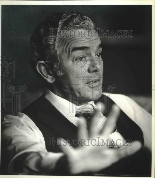 1980 Allen H. Neuharth, president of Gannet newspaper chain - Historic Images