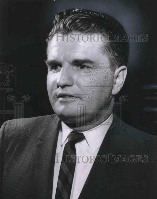 1962 Press Photo John Noble, of "Freedom of Tyranny" series - mjb71806 - Historic Images