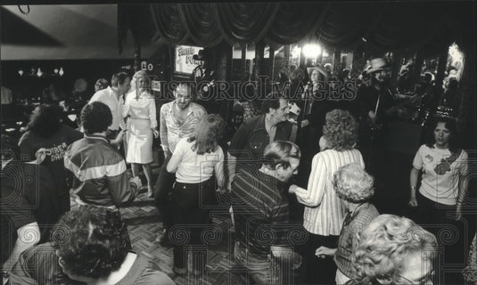 1981 Country dancing keeps floor busy at Nick's Nicabob, Milwaukee - Historic Images