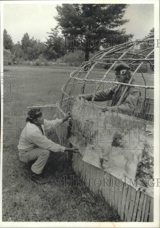 1992 Nick Hockings, Tom Green at Indian Bowl, Lac du Flambeau-Historic Images