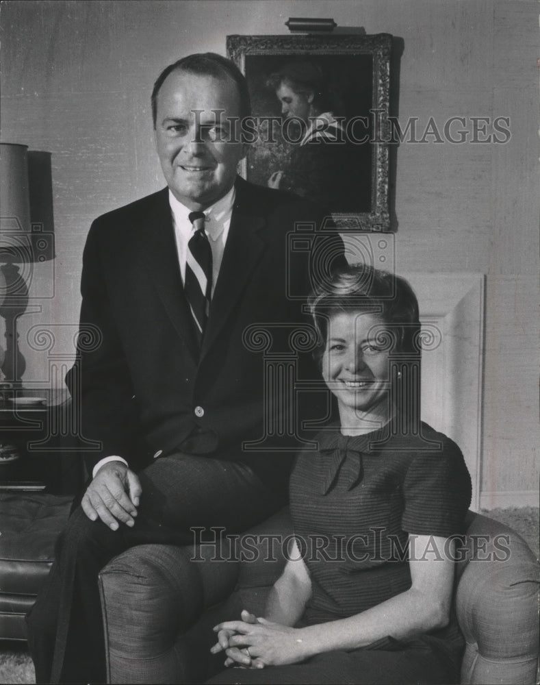 1967 Press Photo Mr and Mrs Robert Hoffer, will head Symphony Ball - mjb72170 - Historic Images