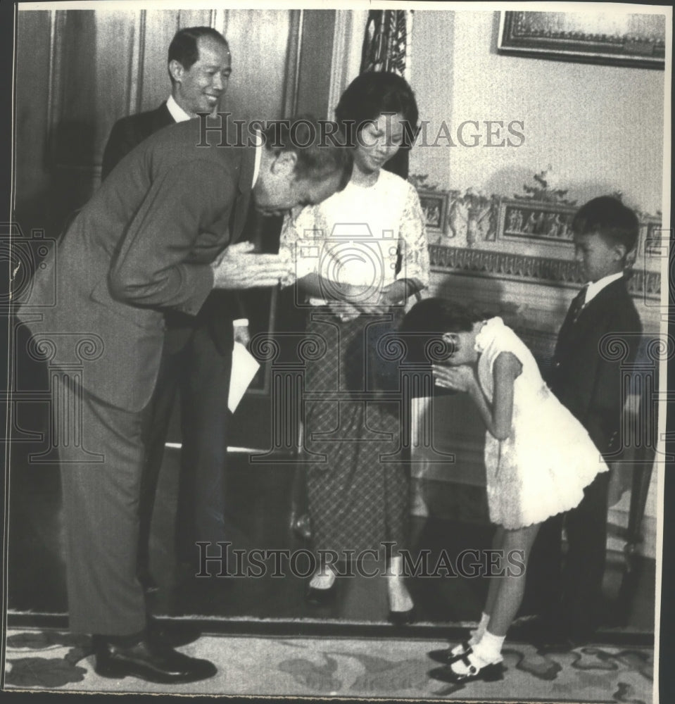 1973 President Nixon welcomes Cambodian ambassador and family-Historic Images