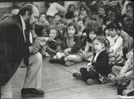 1983 Thomas O'Neil, Oakwood Discovery Stage, at school in Wauwatosa - Historic Images
