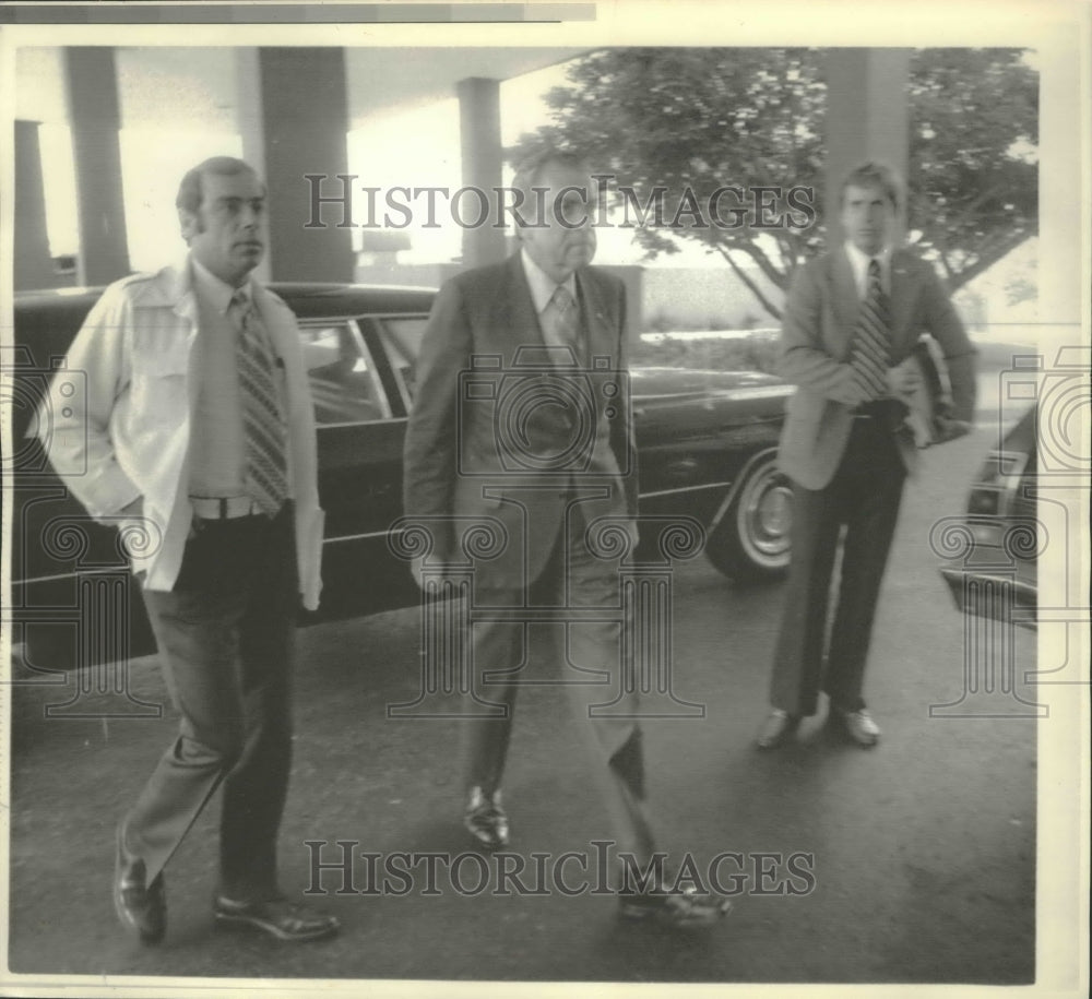 1976 Richard Nixon visits wife at Long Beach Memorial Hospital, CA-Historic Images