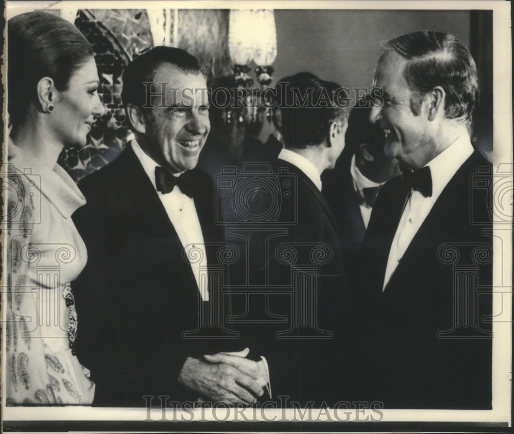 1973 Press Photo Empress Farah of Iran with President Nixon & Senator McGovern-Historic Images