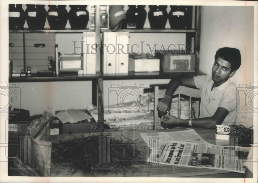 1989 Worker packages herbal treatments in Nicaragua-Historic Images