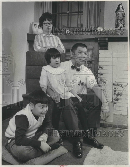 1969 Press Photo Roy Mukai, president of the International Institute, Wisconsin-Historic Images