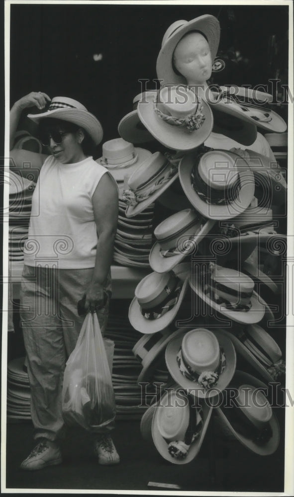 1994 Press Photo Norma Salazar at Mexican Festival at Maier Festival Park - Historic Images