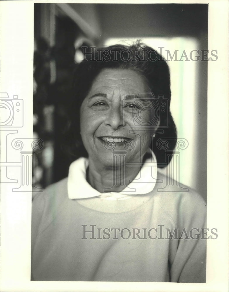 1987 Press Photo Ruth Mirman, Jewish Faith, Milwaukee - mjb73826 - Historic Images