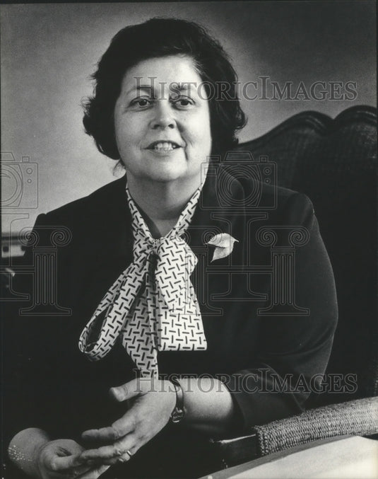 1975 Press Photo Betty Southard Murphy, Chairman National Labor Relations Board - Historic Images