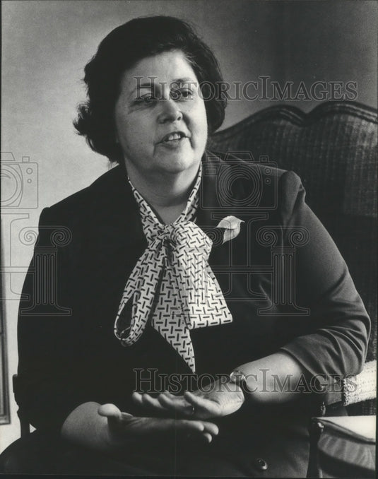 1975 Press Photo Betty Southard Murphy, Chairman National Labor Relations Board-Historic Images