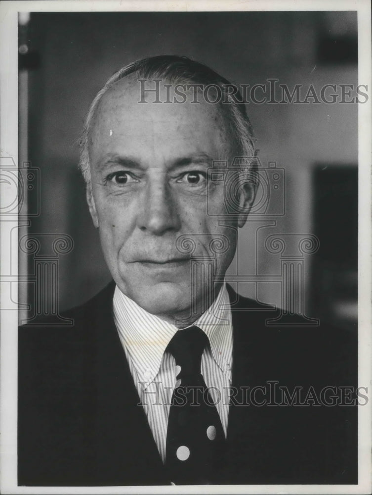 1975 Press Photo William C. Messinger, chairman of Rexnord Industries - Historic Images