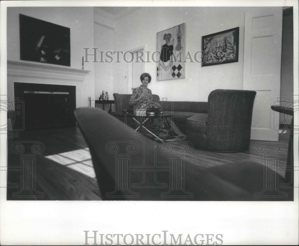 1967 Press Photo Mrs. Henry Reuss at her historic home - mjb74352-Historic Images