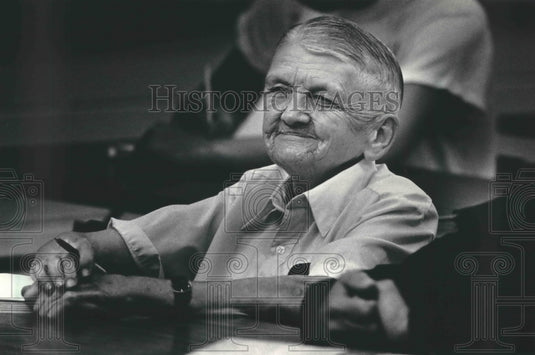 1987 Press Photo Henry Murach, at the University of Wisconsin-Milwaukee - Historic Images