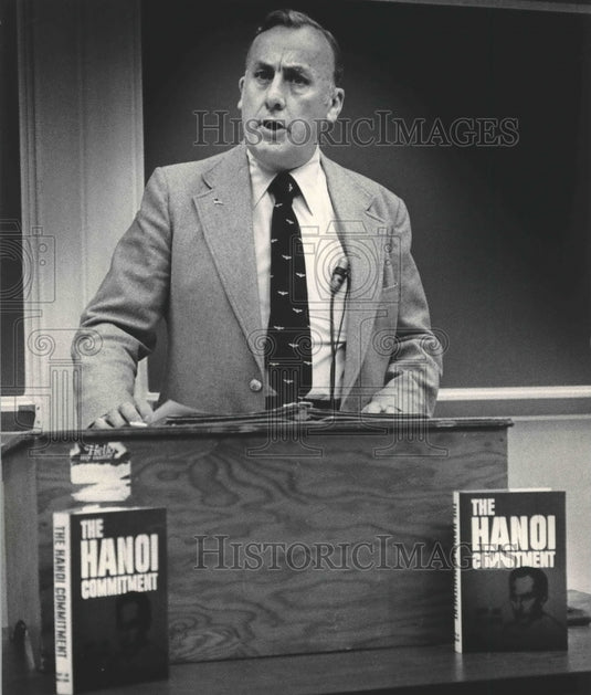 1983 James Mulligan, Navy Captain & ex prisoner of war-Historic Images