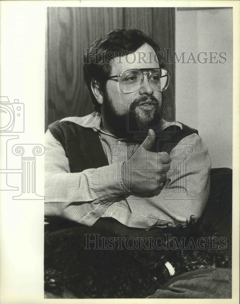 1981 Press Photo William Mortimore president Impact Systems Corporation - Historic Images