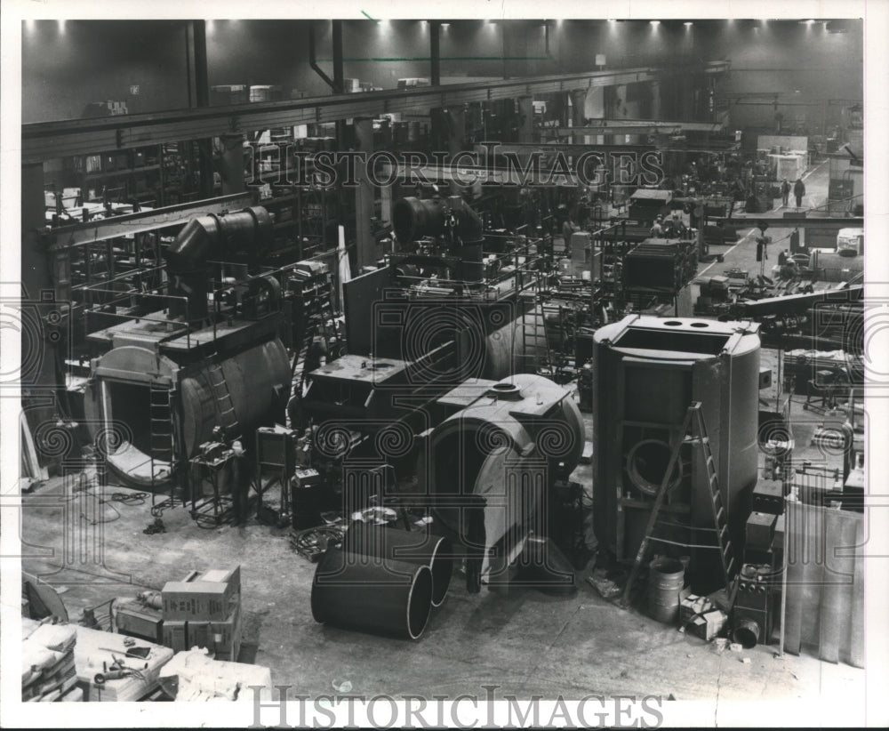 1982 The main combustion chambers of incinerators at Kelly Company.-Historic Images
