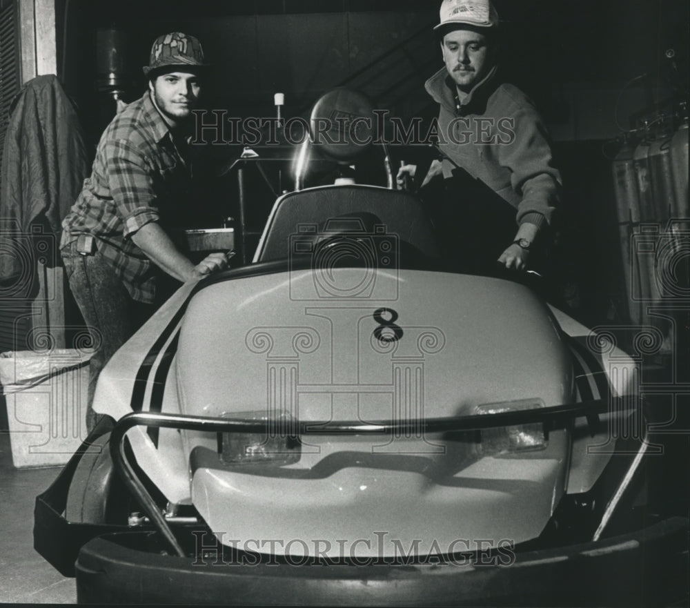 1988 Press Photo Last go-cart of the season-Johnson Kart Manufacturing Company - Historic Images