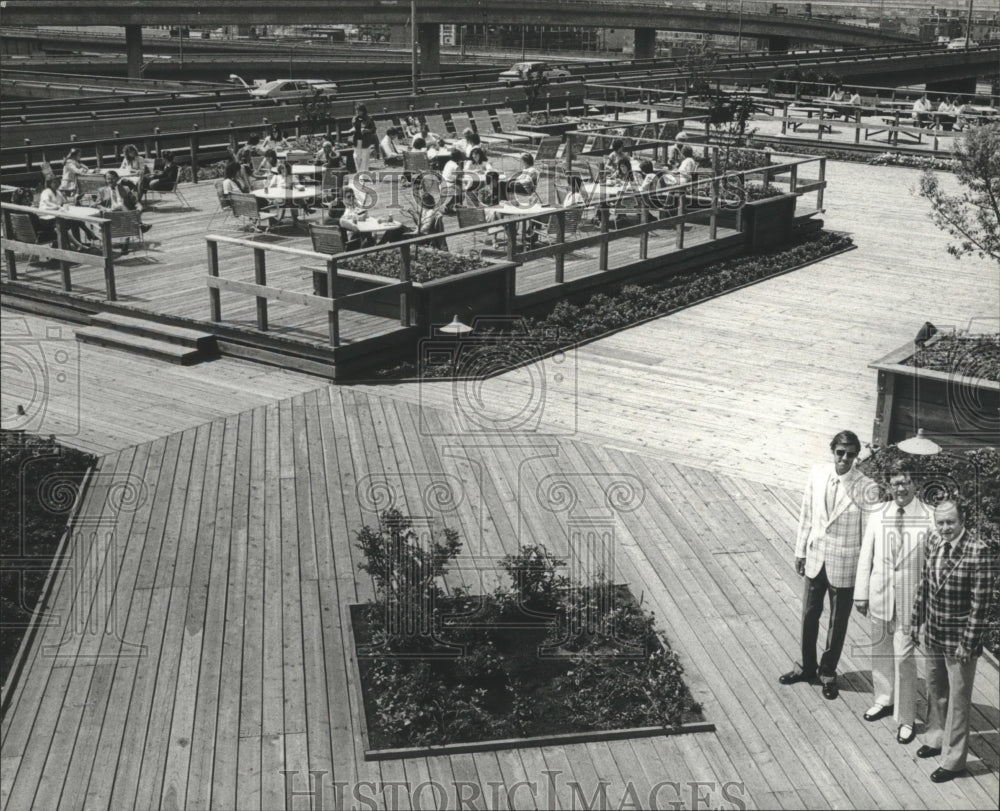 1981 Addition of Milwaukee Insurance headquarters rooftop-Historic Images