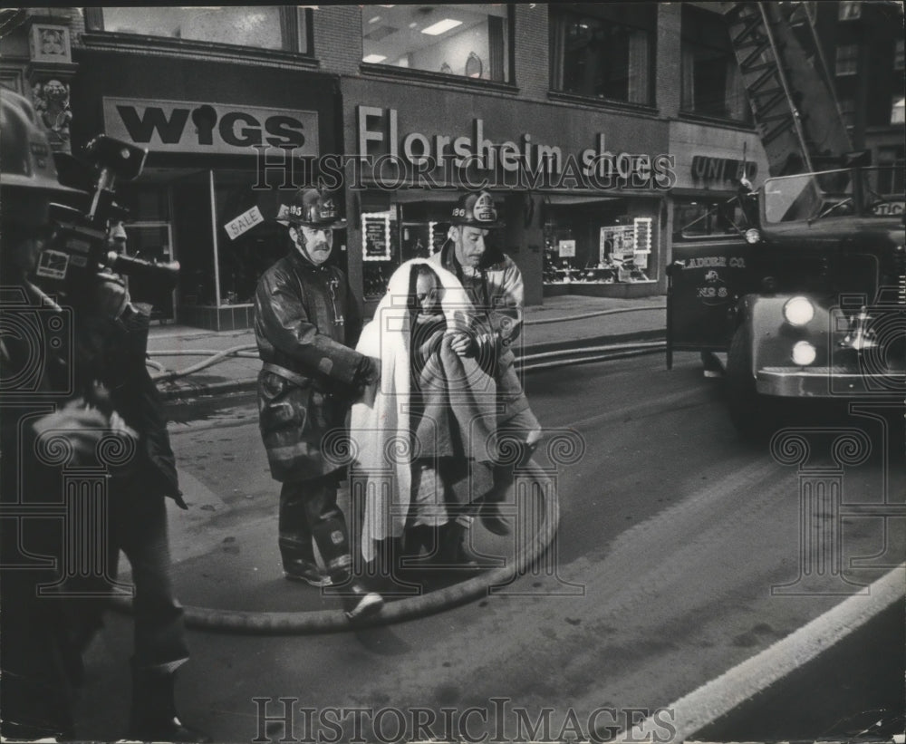 1960 Press Photo Milwaukee Fire Department, James Misalek, Robert Woida - Historic Images