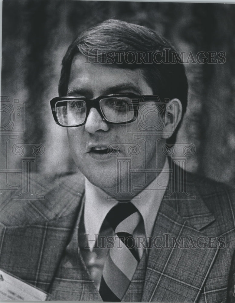 1978 Francis G. Jonas, partner of Arthur Andersen &amp; Co. in Wisconsin - Historic Images