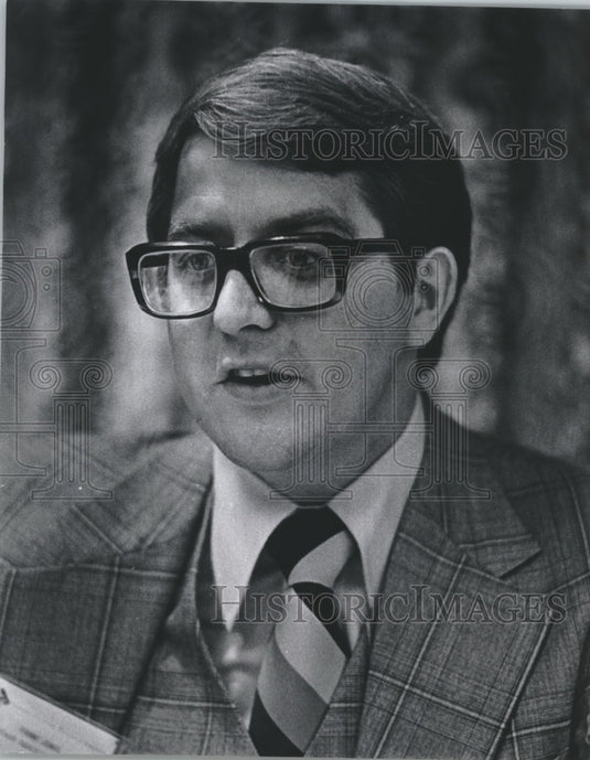 1978 Francis G. Jonas, partner of Arthur Andersen & Co. in Wisconsin - Historic Images