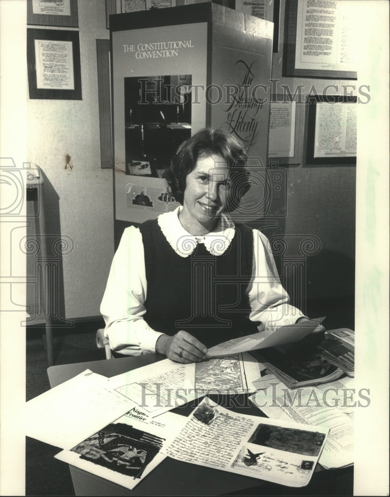 1987 Press Photo Kathleen Kean Nicolet High School Milwaukee - mjb75763 - Historic Images