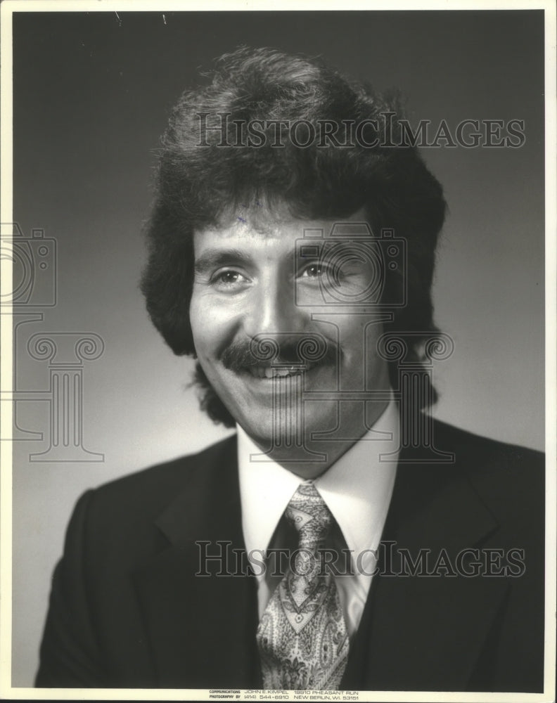 1979 Keith Moore, WISN Radio, and Channel 12 - Historic Images