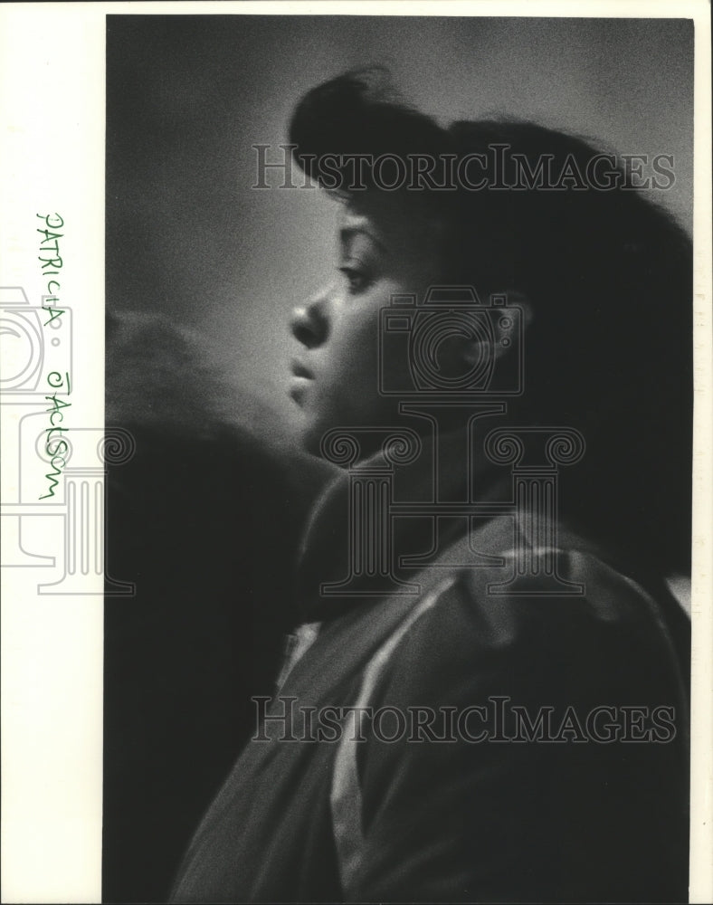 1986 Press Photo Patricia Jackson was ordered to trial for child abuse - Historic Images