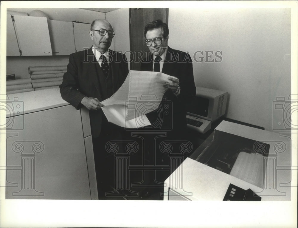 1981 Press Photo Ralph Jansen, chairman and John Avery, president, Jansen Corp. - Historic Images