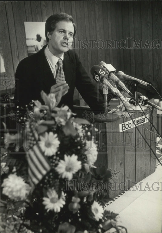 1980 US Senator Candidate Robert W. Kasten-Historic Images