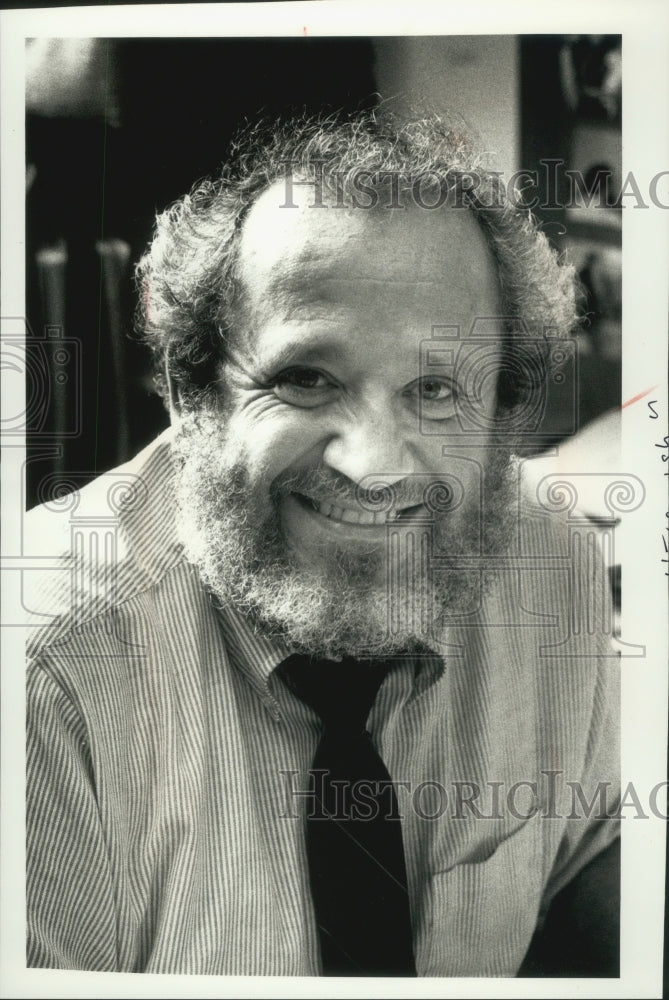 1990 Press Photo School Administrator Howard Marsh - mjb76603 - Historic Images