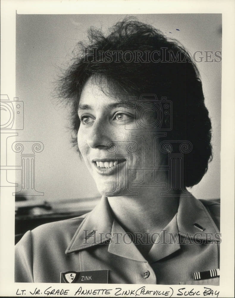 1986 Lt. Jr. Grade Annette Zink of Platteville Wisconsin, Subic Bay - Historic Images